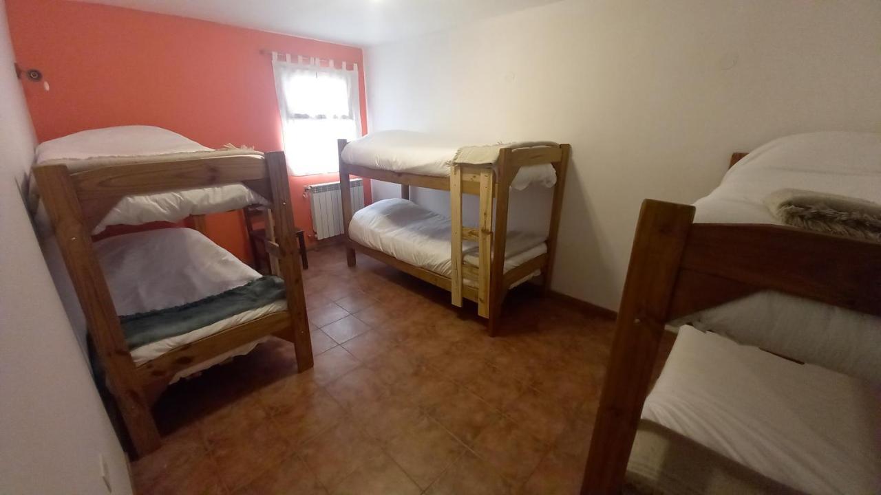 Hostel Yatel El Calafate Bagian luar foto