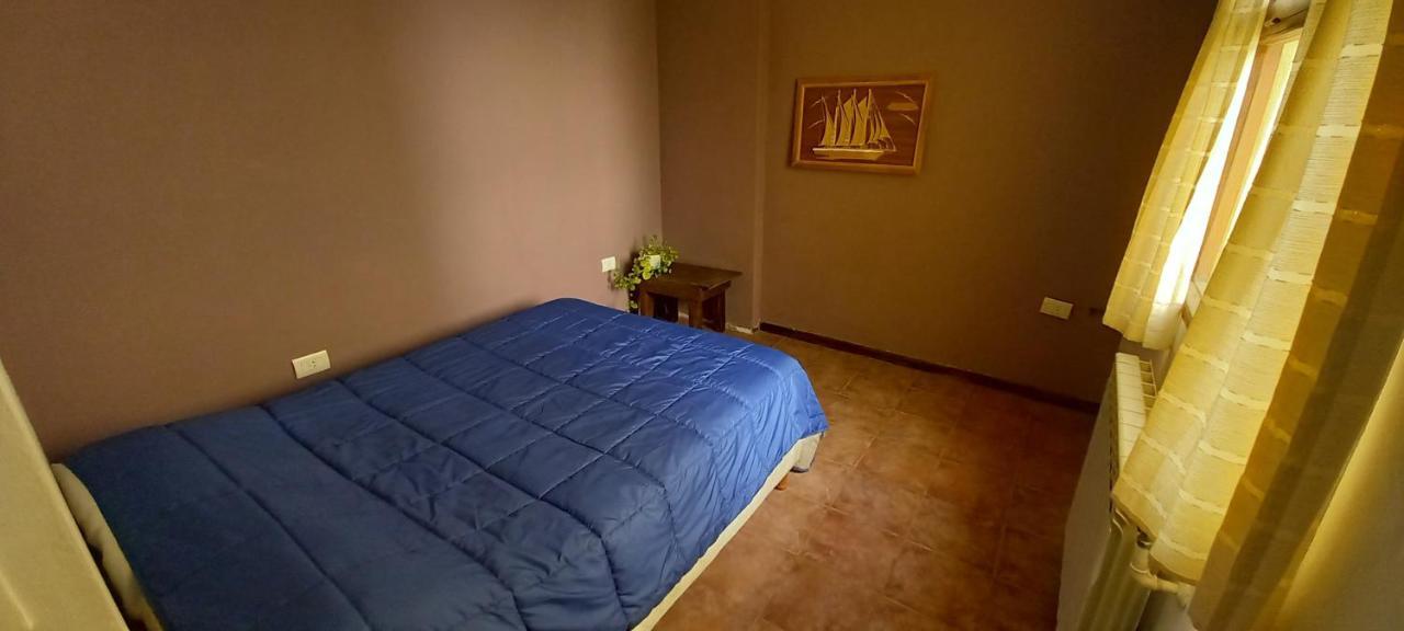 Hostel Yatel El Calafate Bagian luar foto