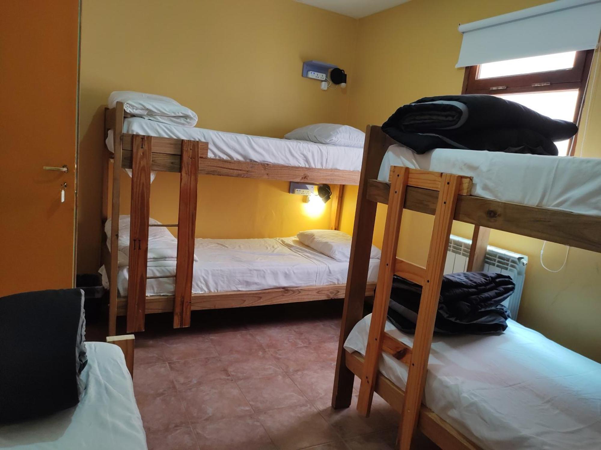 Hostel Yatel El Calafate Bagian luar foto