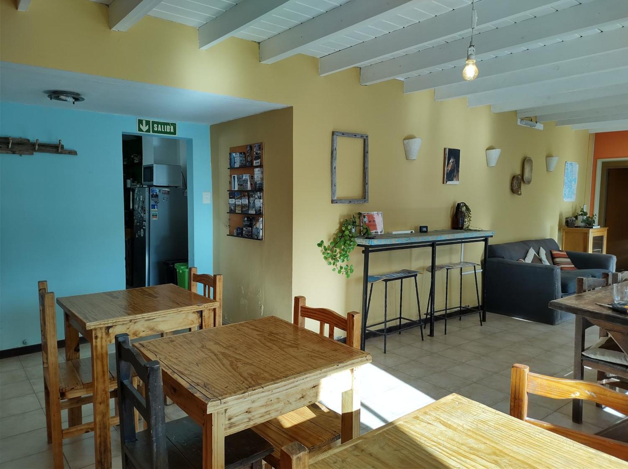 Hostel Yatel El Calafate Bagian luar foto